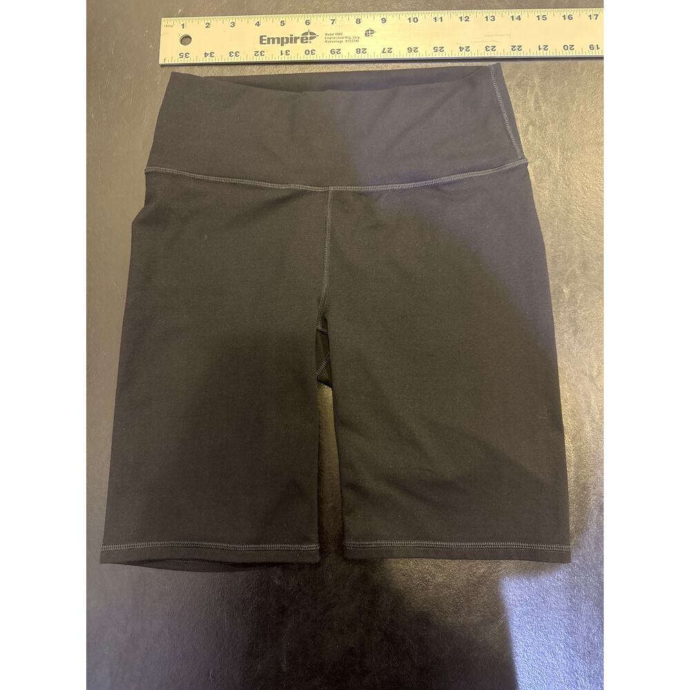 Fabletics PowerHold® Define 9'' Shorts Black Size M black